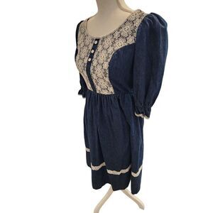 Vintage 70s Long Sleeve Prairie Blue White Lace Dress S Cottage Core Denim